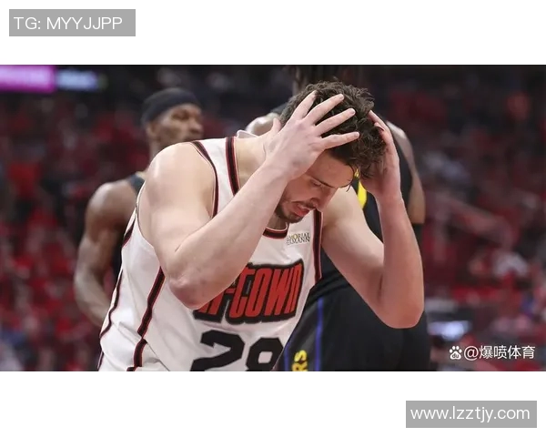 勇士与火箭季后赛第四场精彩对决回顾与分析